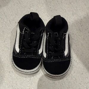 Vans baby crib shoes
